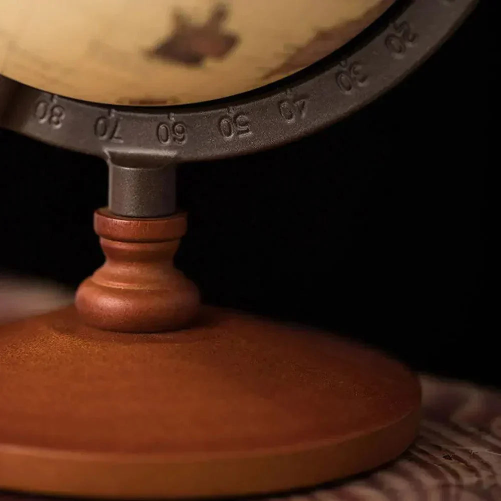 Globo Decorativo - Peça de Luxo para Escritório