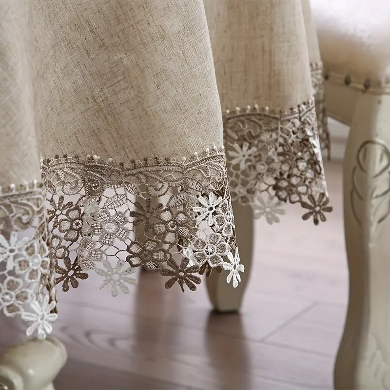 Toalha de Mesa Elegance com Renda Delicada - Design Clássico